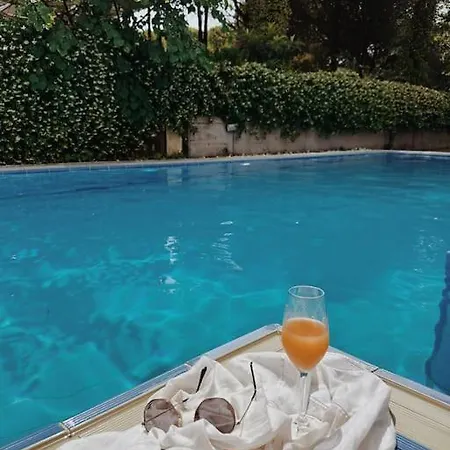 Beachfront With Private Pool By Monika Experiences Вилла Голем