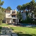 ヴィラ Beachfront With Private Pool By Monika Experiences *
