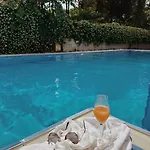 Beachfront With Private Pool By Monika Experiences ヴィラ ゴーレム