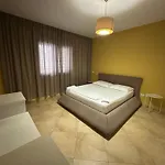 Beachfront With Private Pool By Monika Experiences ヴィラ *