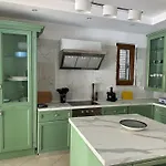 ヴィラ Beachfront With Private Pool By Monika Experiences ゴーレム