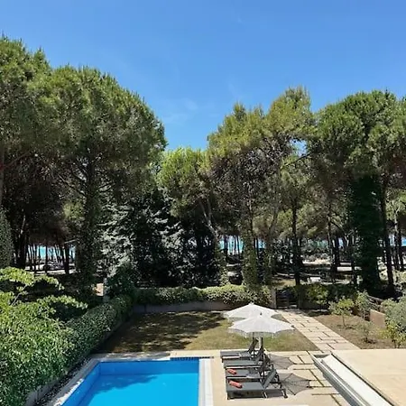 빌라 Beachfront With Private Pool By Monika Experiences *