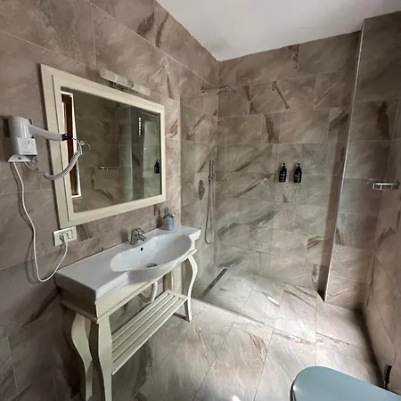 빌라 Beachfront With Private Pool By Monika Experiences