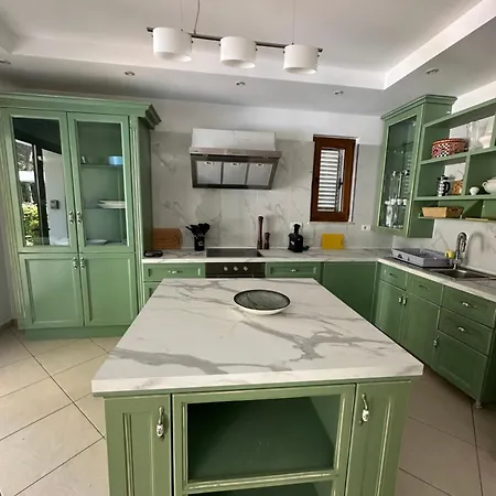 빌라 Beachfront With Private Pool By Monika Experiences