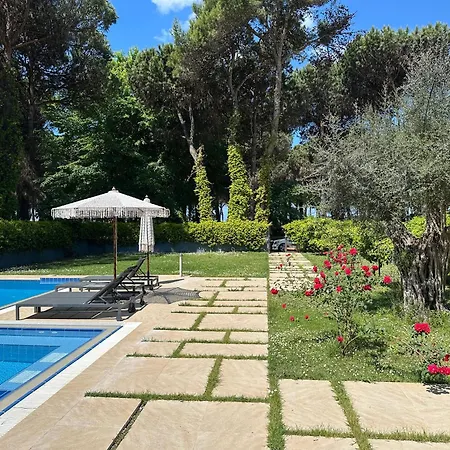 Beachfront With Private Pool By Monika Experiences *